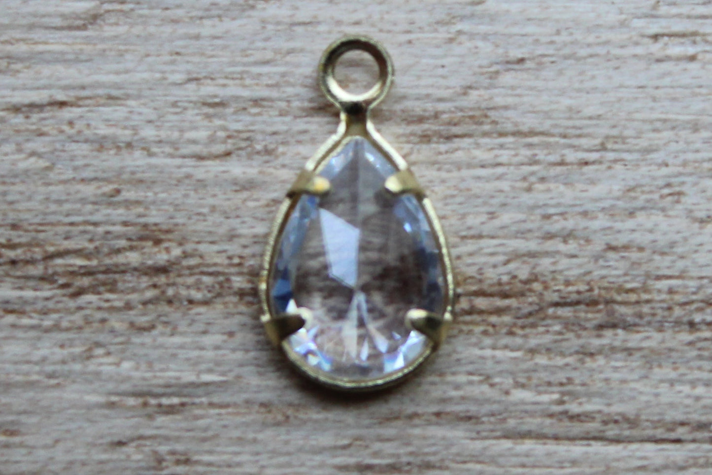 Clear sparkle stone charm